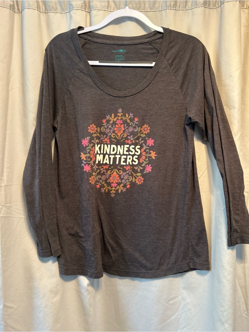 NATURAL LIFE Charcoal Long-Sleeve "Kindness Matters" Floral Tee